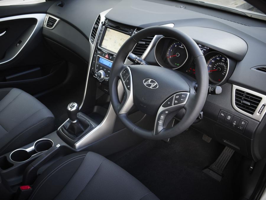  Hyundai i30 5-Door 2012 года  (UK) (фото 22 из 30)